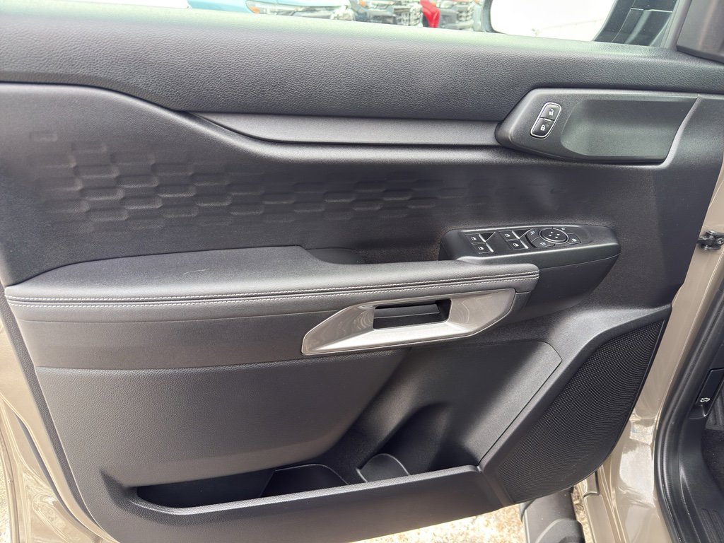 Used 2025 Ford Ranger XLT image 11