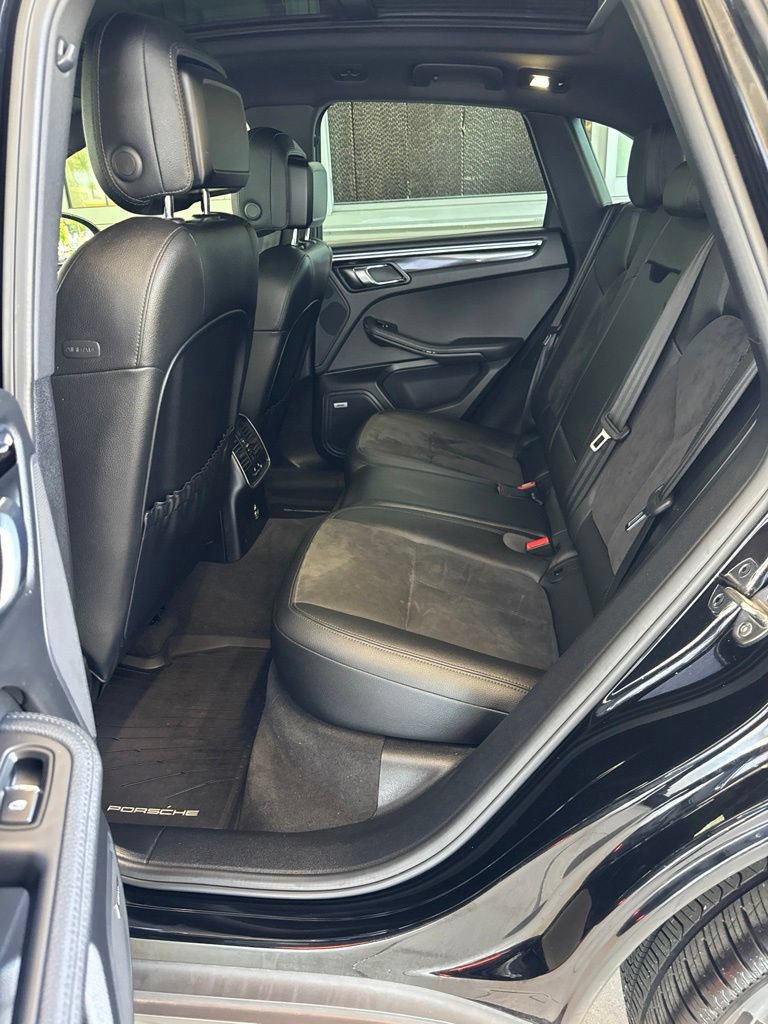 Used 2020 Porsche Macan S AWD/4WD image 9