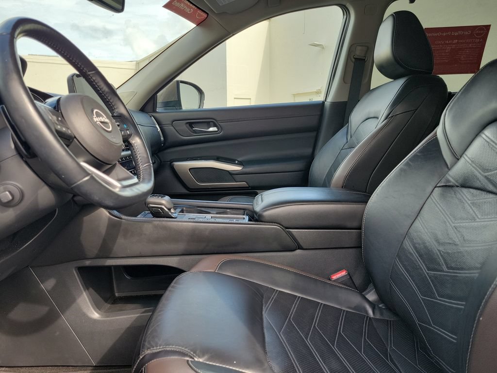 Certified 2023 Nissan Pathfinder Platinum w/ Lighting Package (N93) FWD image 26