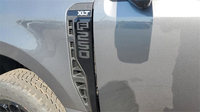 New 2026 Ford F250 4x4 Crew Cab Super Duty image 12