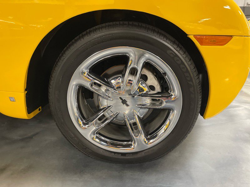 Used 2006 Chevrolet SSR w/ Preferred Equipment Group image 18