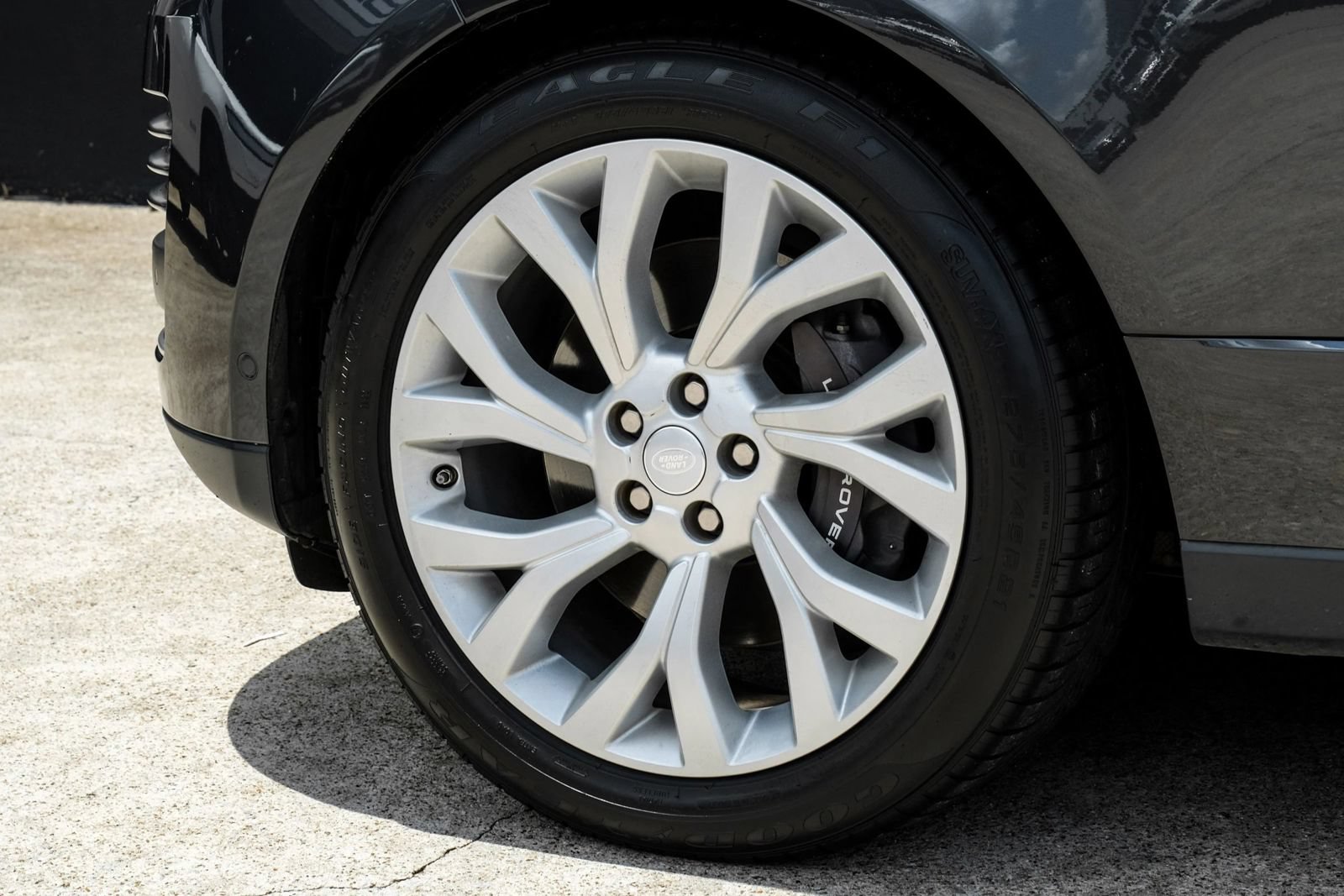 Used 2019 Land Rover Range Rover Supercharged AWD/4WD image 56
