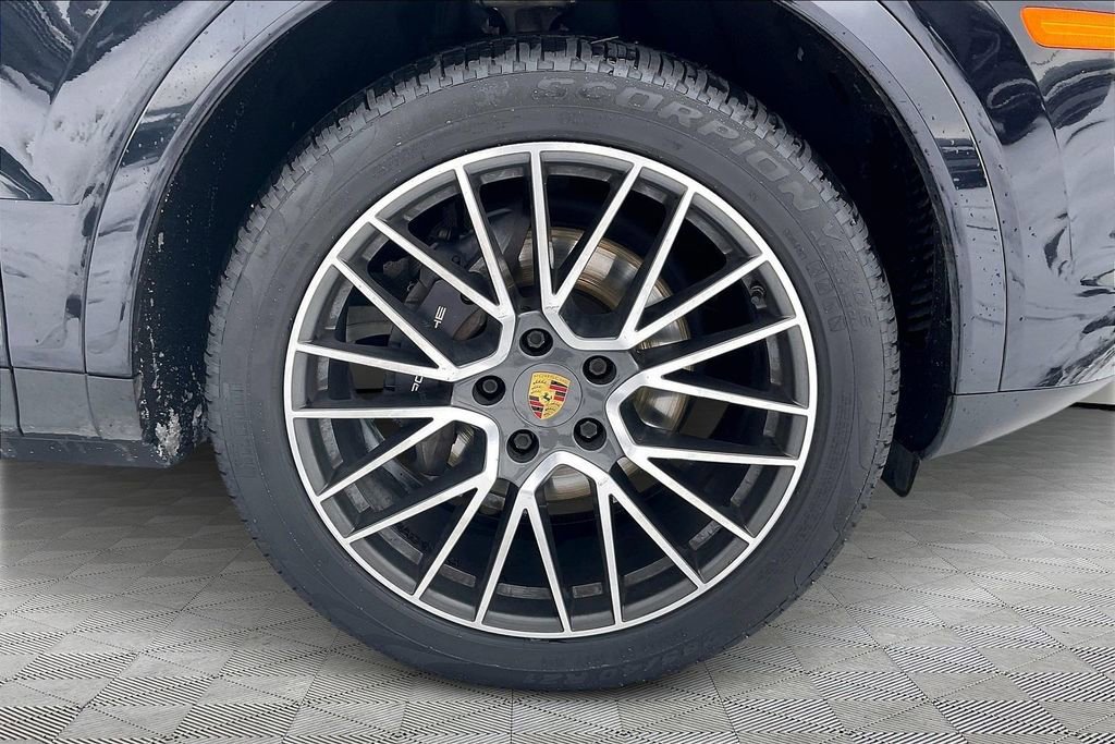Used 2019 Porsche Cayenne image 33