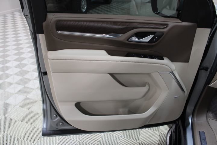 Used 2024 GMC Yukon XL Denali AWD/4WD image 19