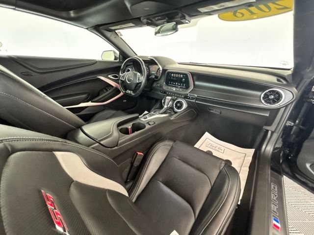 Used 2018 Chevrolet Camaro SS RWD image 22
