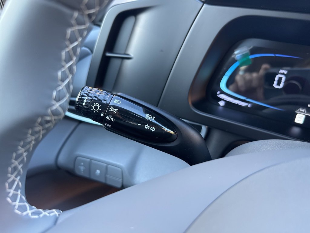 New 2025 Hyundai Elantra Sport image 30