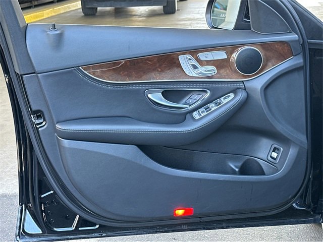 Used 2015 Mercedes-Benz C 300 4MATIC Sedan image 35