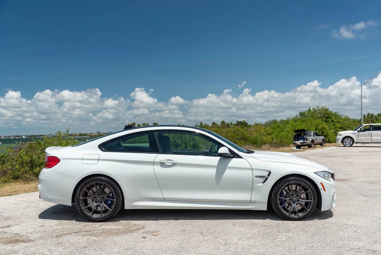 Used 2015 BMW M4 Coupe RWD image 5