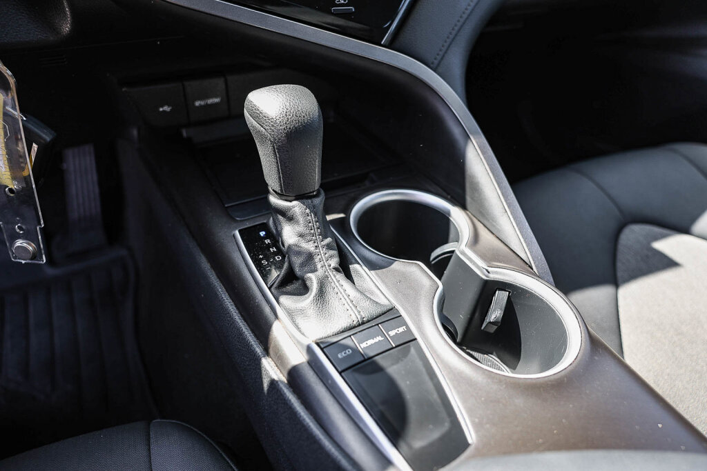 Certified 2022 Toyota Camry LE FWD image 11