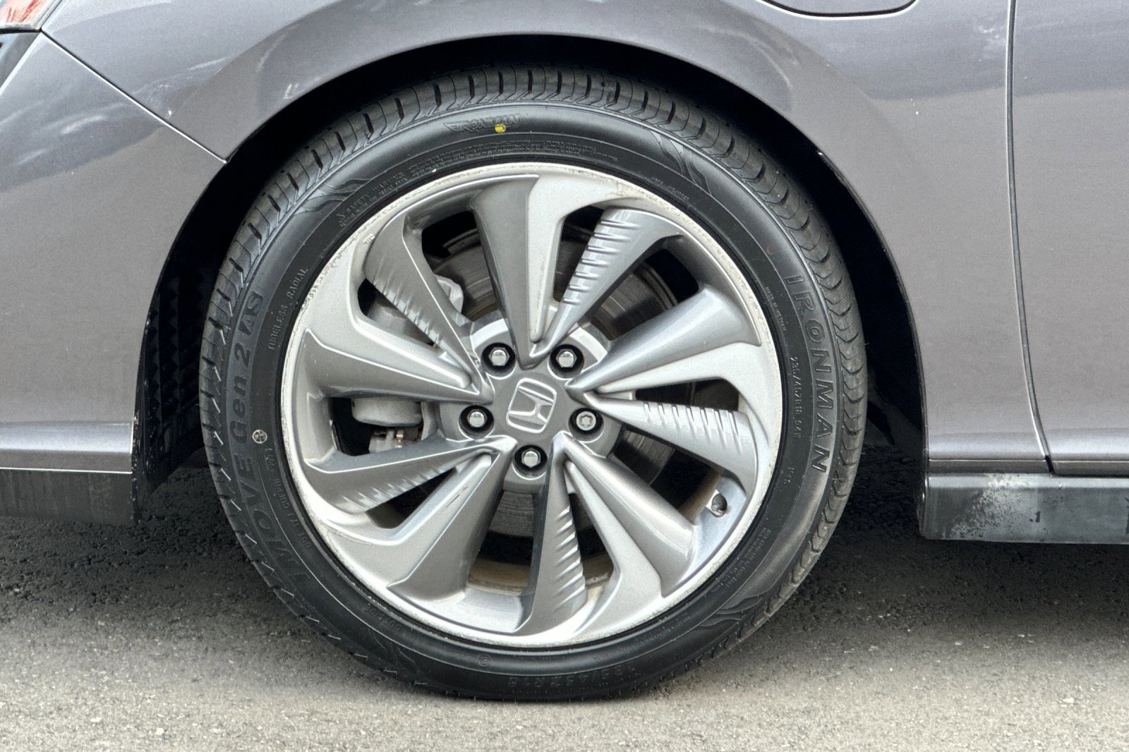 Used 2018 Honda Clarity Touring image 11