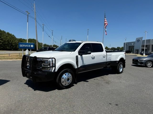 Certified 2025 Ford F450 King Ranch w/ FX4 Off-Road Package AWD/4WD image 3