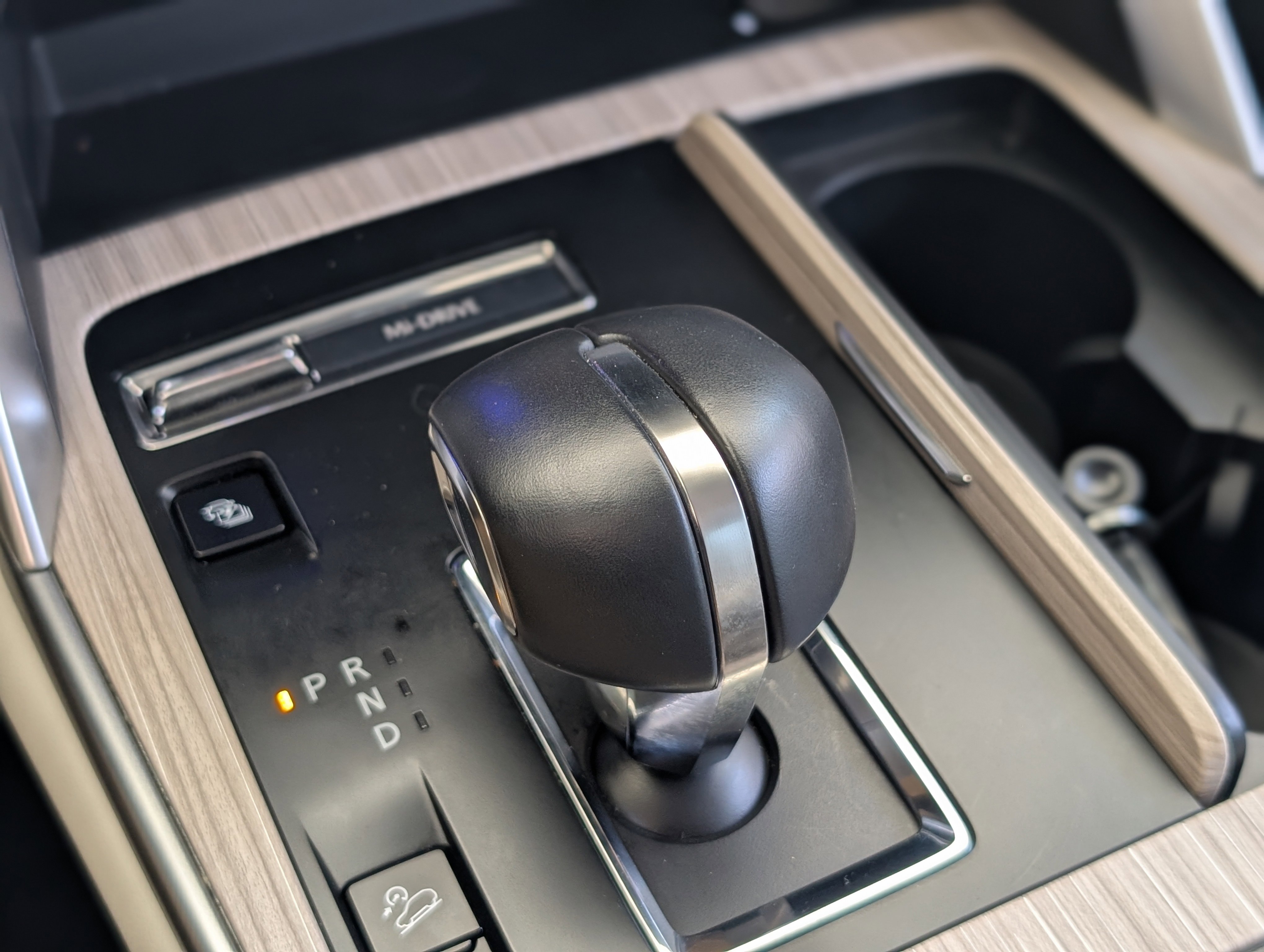 Used 2025 MAZDA CX-90 Plug-In Hybrid w/ Premium Plus image 32