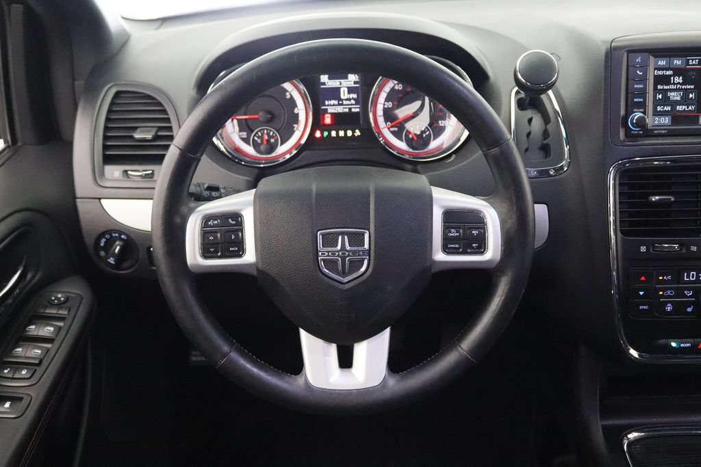 Used 2016 Dodge Grand Caravan R/T w/ Driver Convenience Group FWD image 18