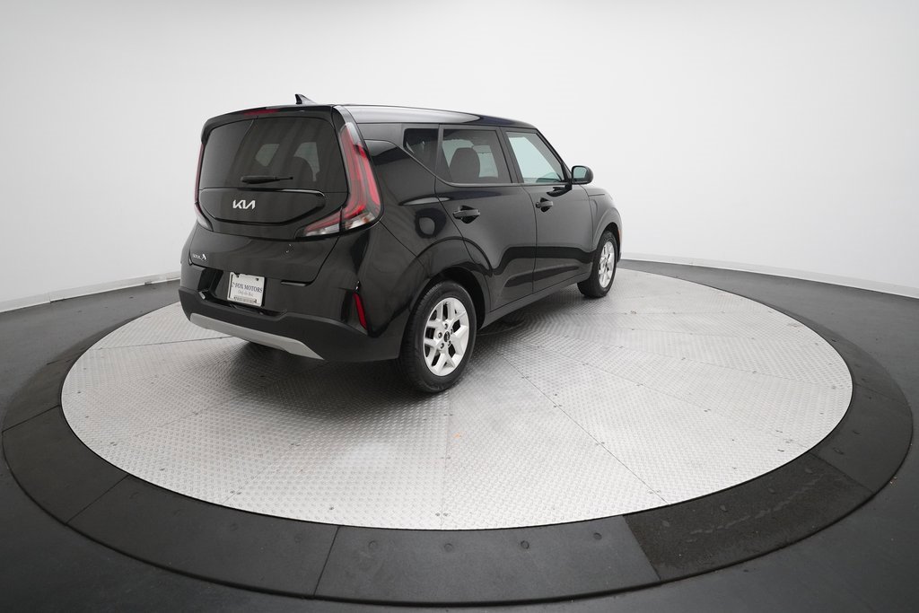 Certified 2023 Kia Soul LX w/ LX Technology Package image 34
