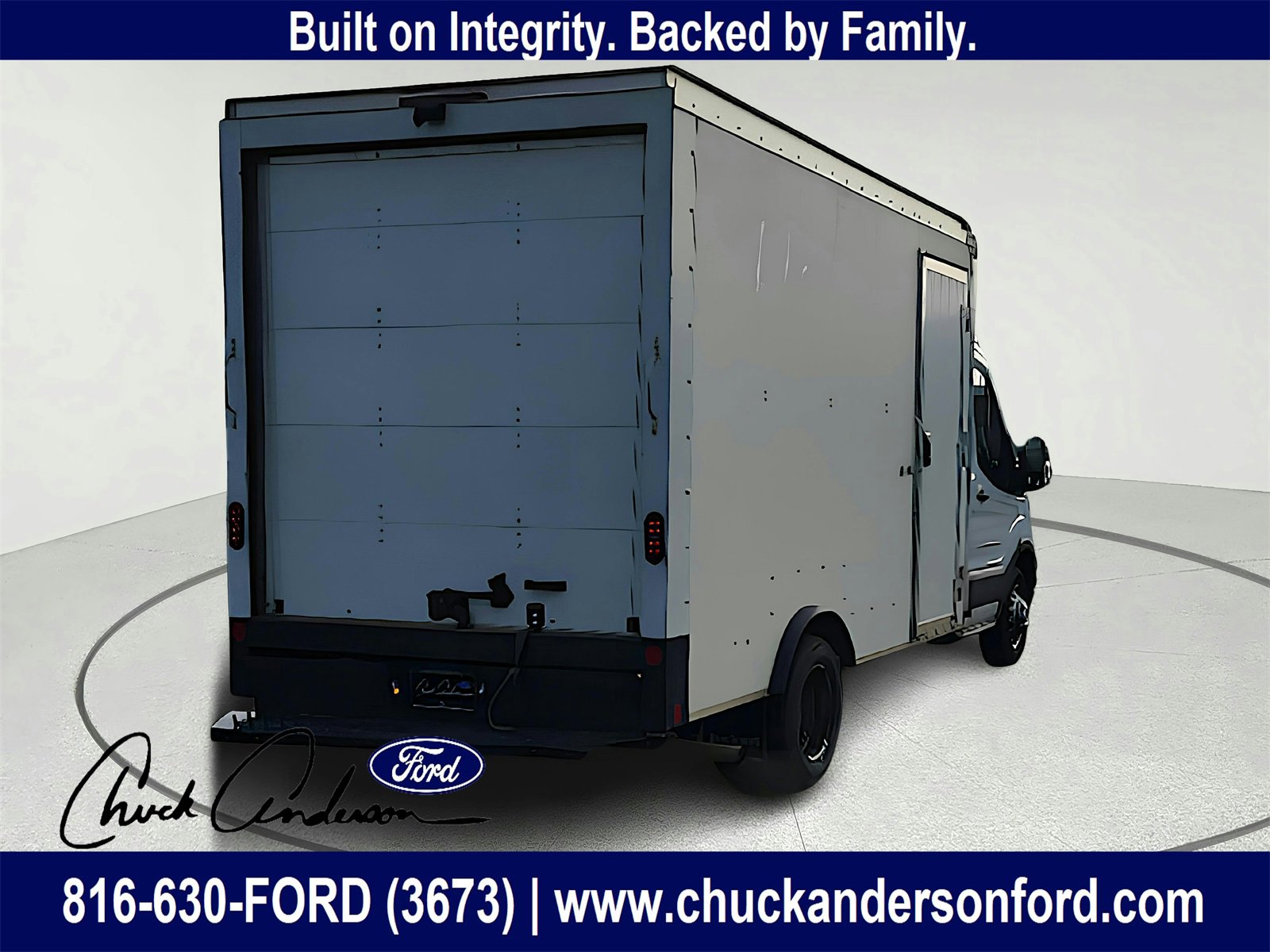 Used 2022 Ford Transit 350 DRW image 4