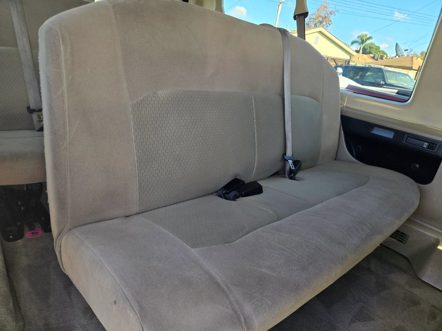 Used 2012 Ford E-350 and Econoline 350 XLT image 17