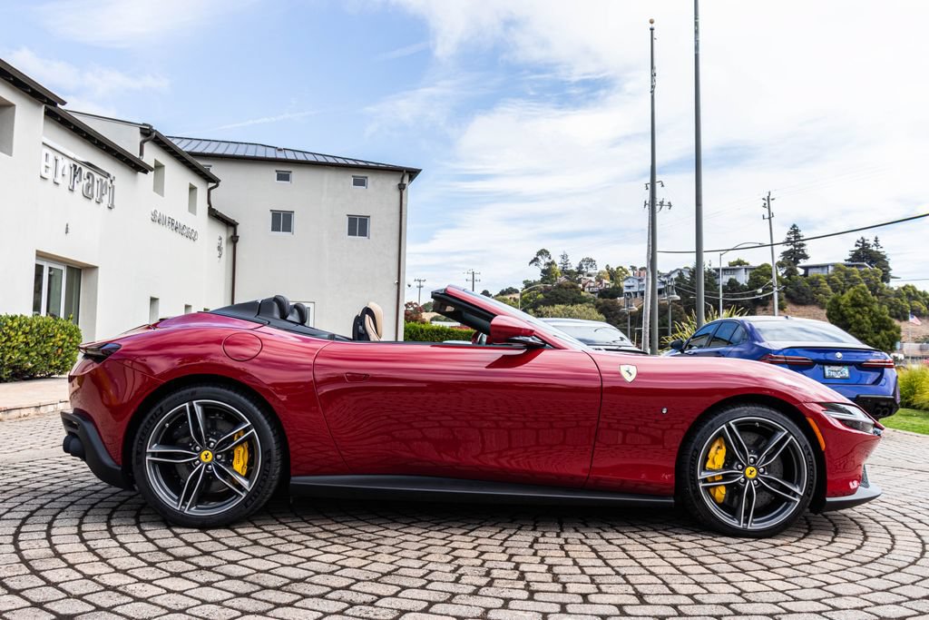 Certified 2025 Ferrari Roma Spider RWD image 3