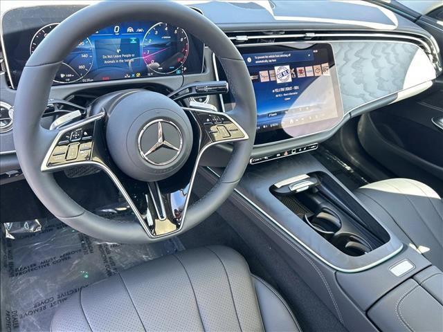 New 2026 Mercedes-Benz E 350 4MATIC Sedan image 3