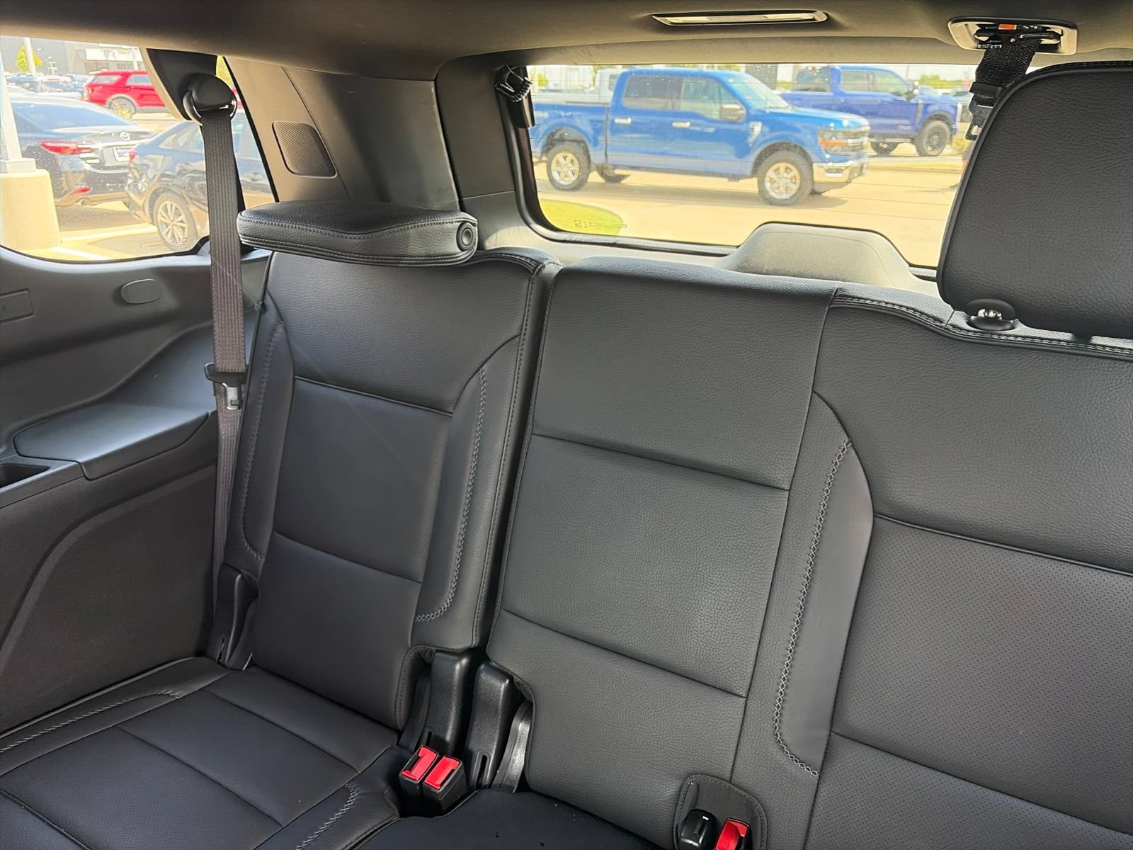 Used 2025 GMC Yukon Denali AWD/4WD image 24