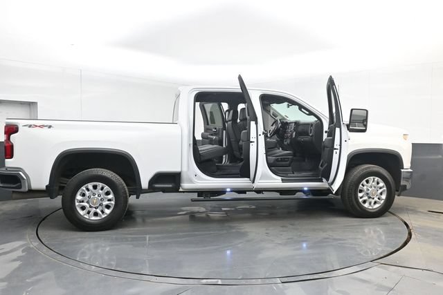 Used 2023 Chevrolet Silverado 2500 LTZ AWD/4WD image 49