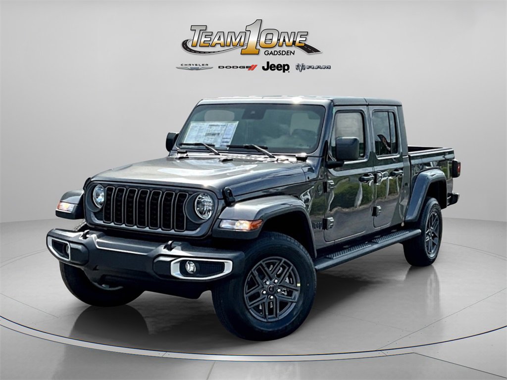 New 2025 Jeep Gladiator Sport image 3