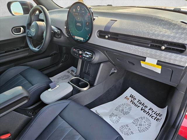 Used 2025 MINI Cooper 2-Door Hardtop image 20