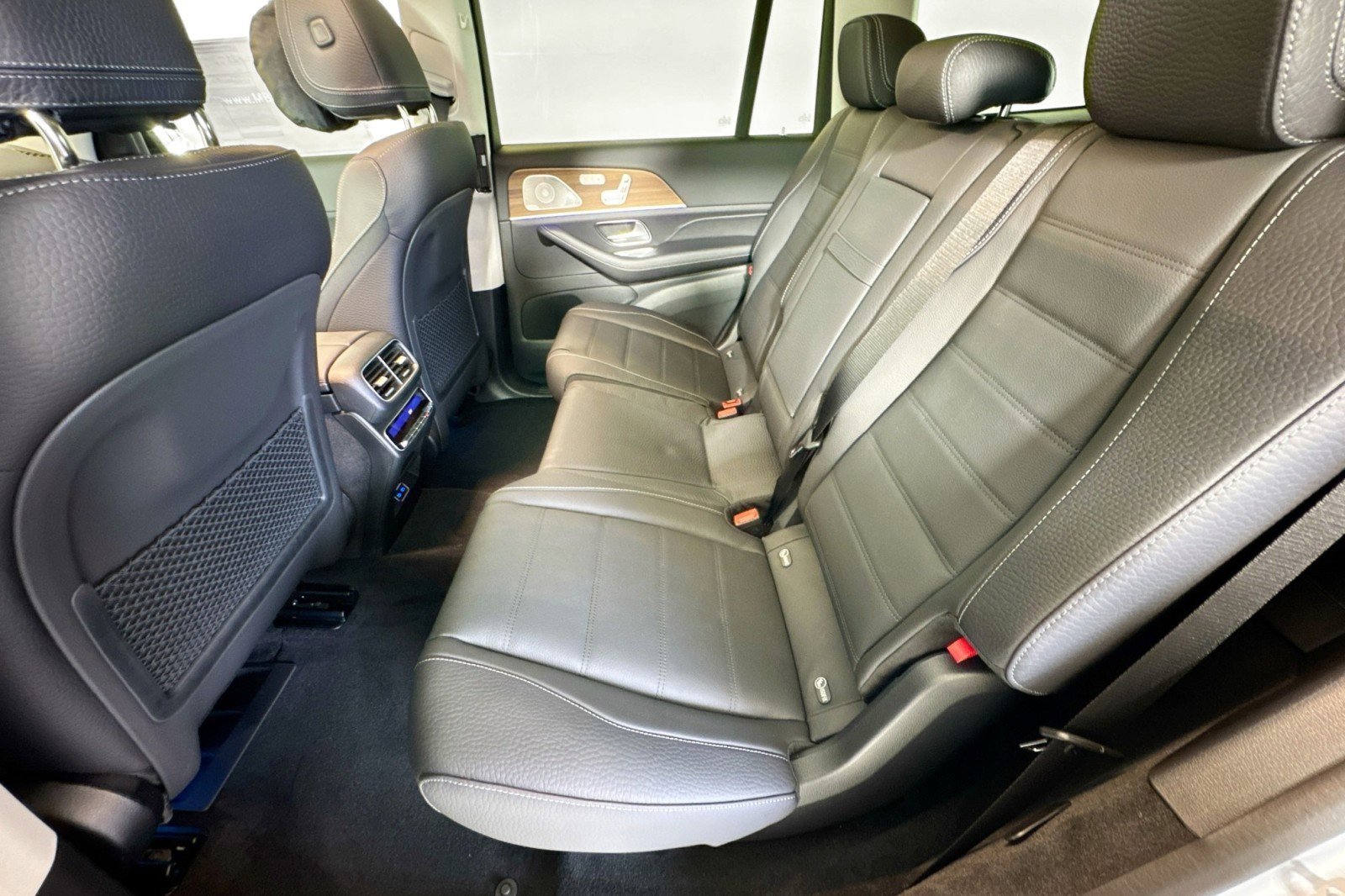 New 2026 Mercedes-Benz GLS 450 4MATIC image 22