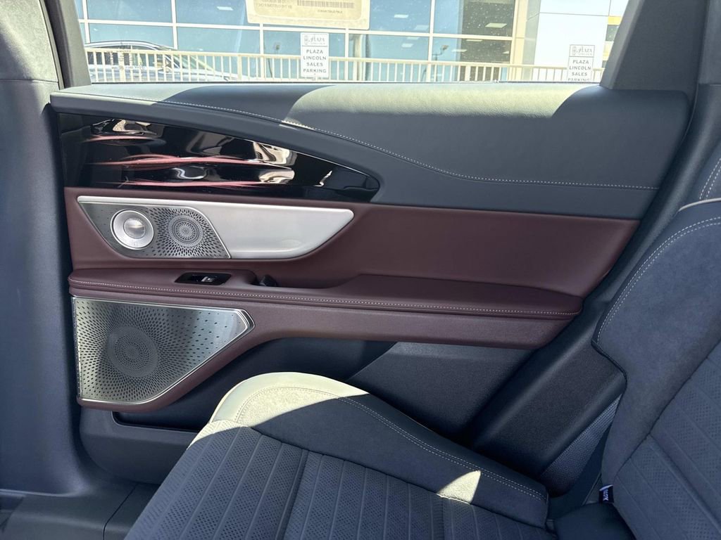 New 2026 Lincoln Nautilus Black Label AWD/4WD image 17