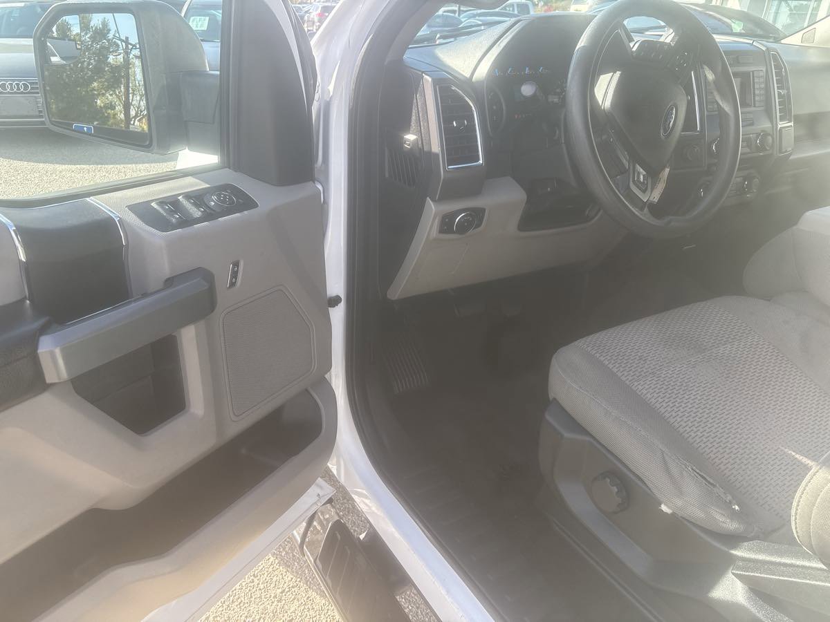 Used 2016 Ford F150 XLT AWD/4WD image 10