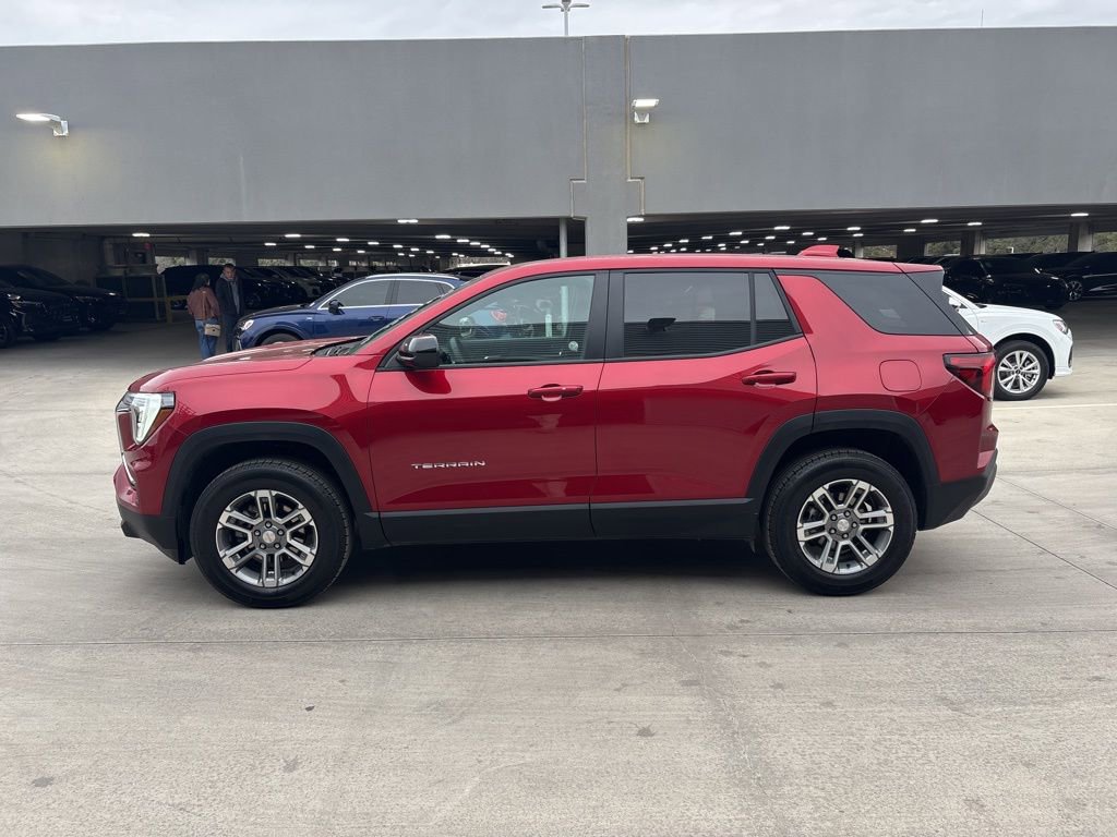 Used 2025 GMC Terrain Elevation image 9