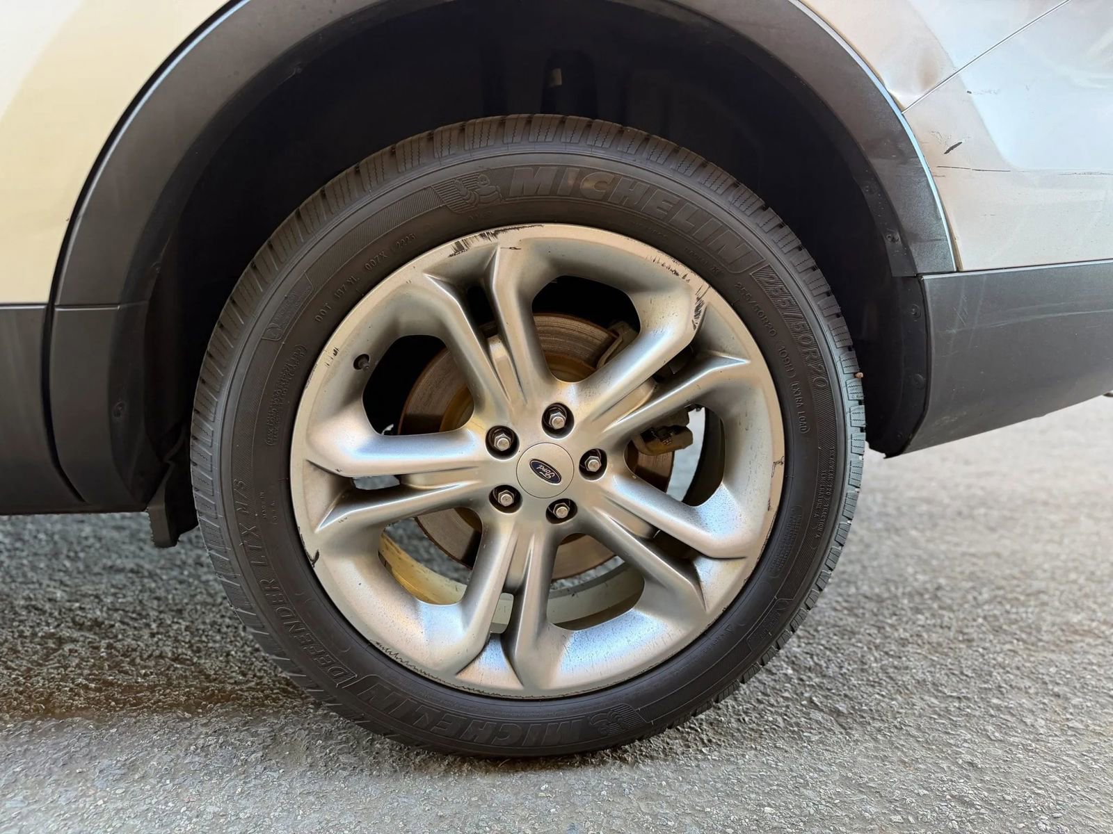 Used 2015 Ford Explorer Limited image 41