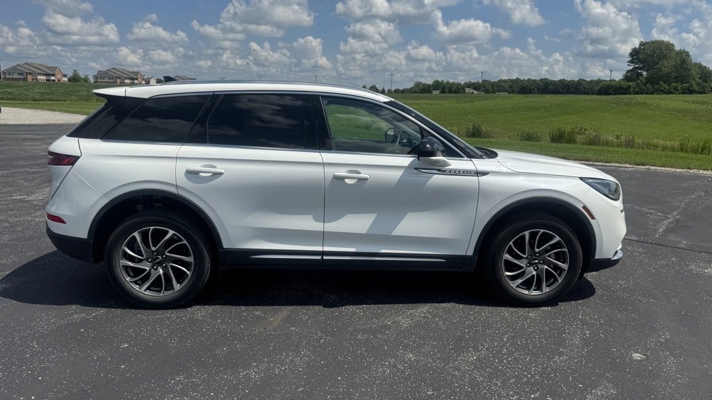 Used 2022 Lincoln Corsair FWD w/ Equipment Group 101A image 8