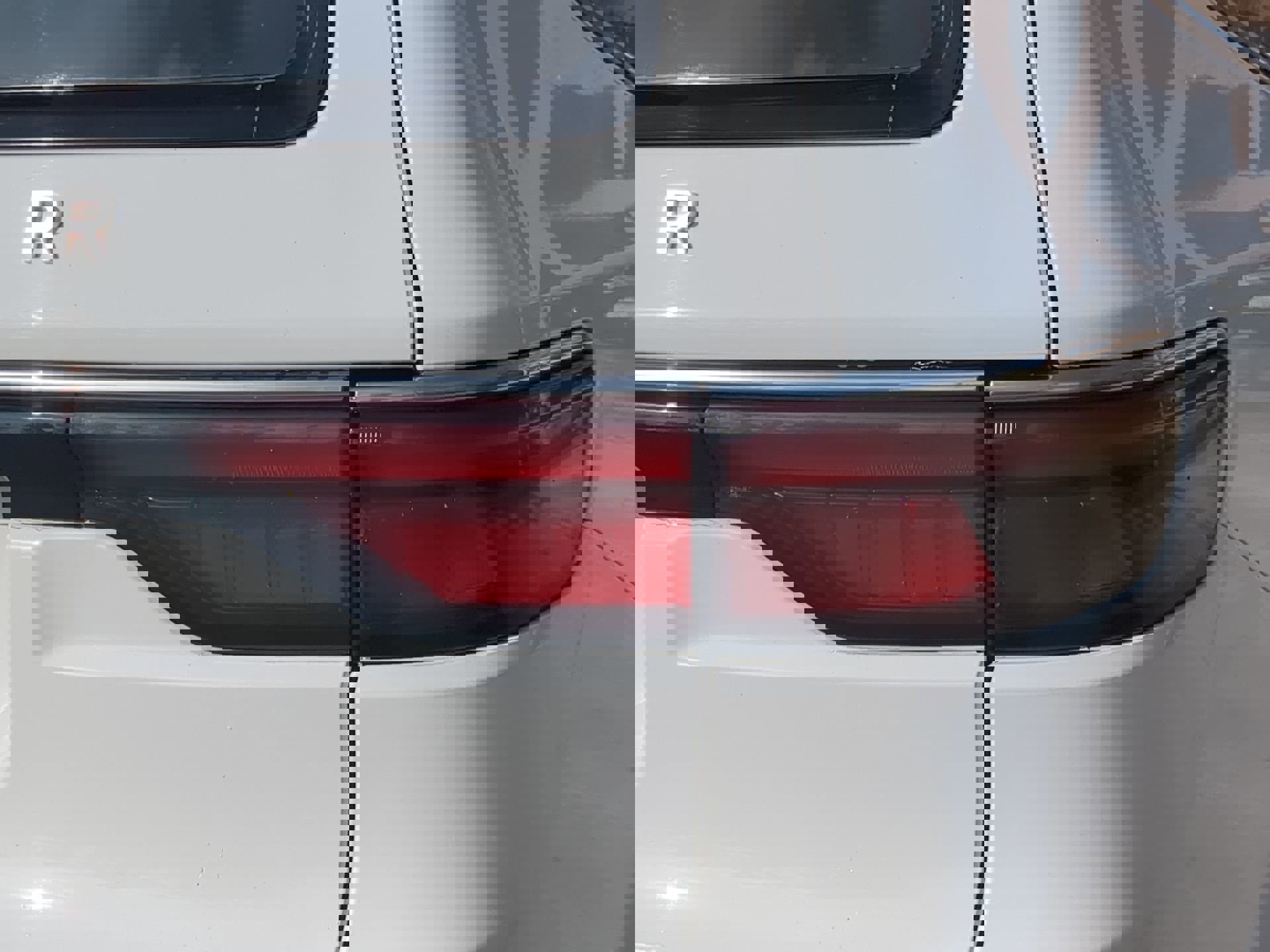 Used 2023 Jeep Wagoneer L Series III w/ Preferred Equipment Group image 37