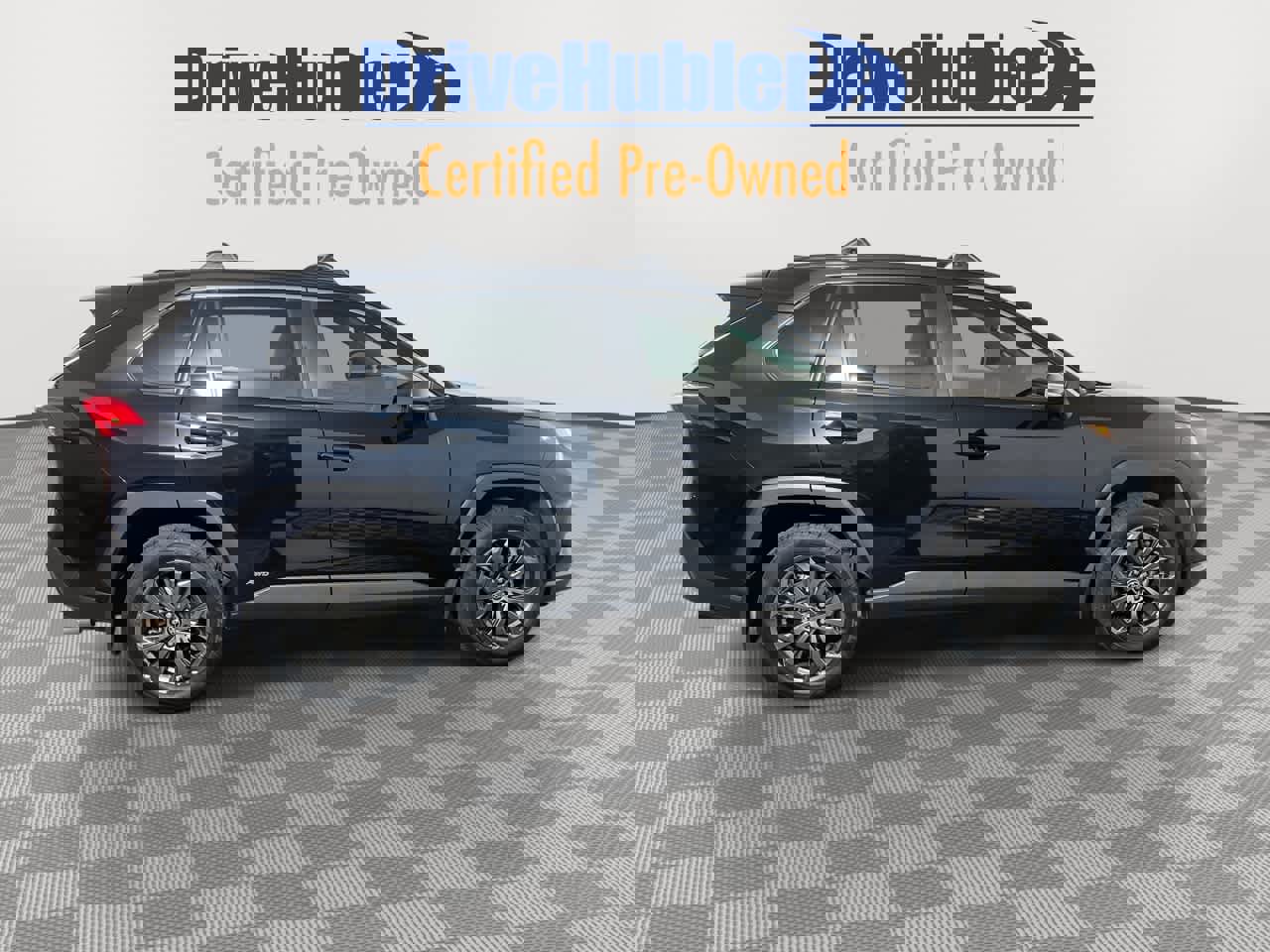 Used 2022 Toyota RAV4 XLE Premium image 7