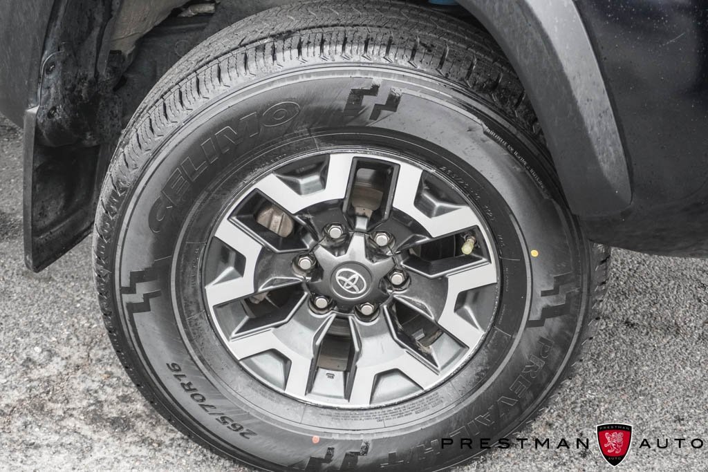 Used 2020 Toyota Tacoma TRD Off-Road image 11