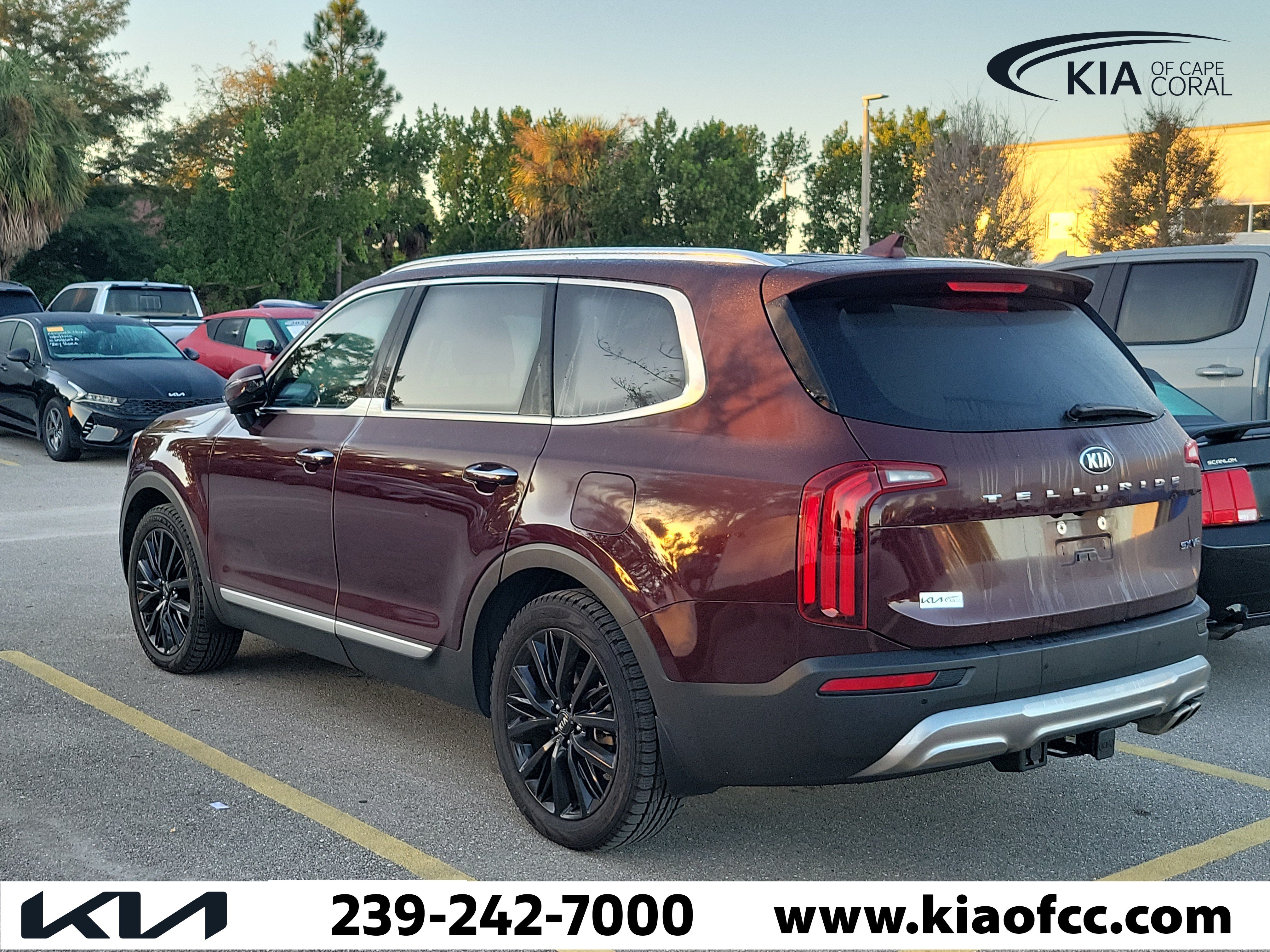 Used 2021 Kia Telluride SX w/ Towing Package FWD image 5