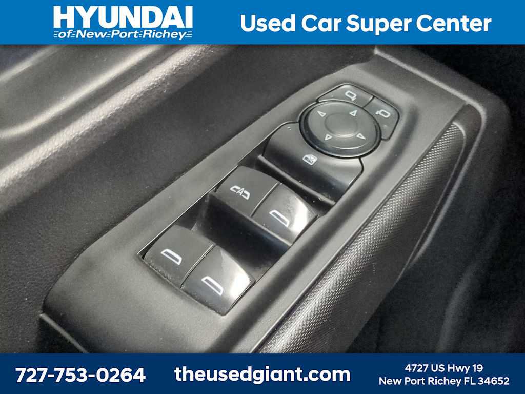 Used 2022 Chevrolet Silverado 1500 Custom AWD/4WD image 24