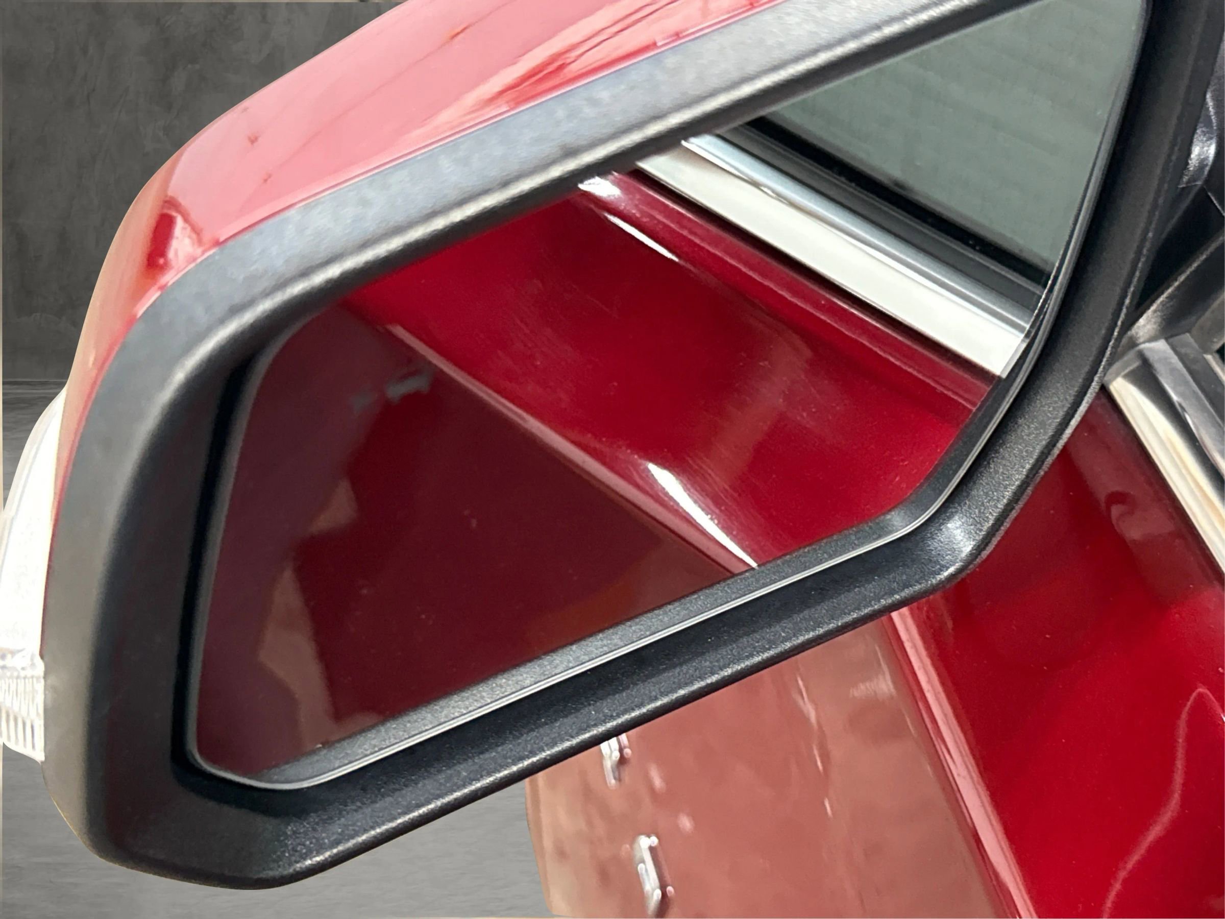 Used 2021 Chevrolet Traverse LT image 18