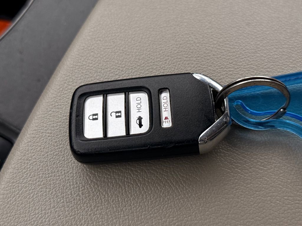 Used 2019 Honda Accord EX image 36