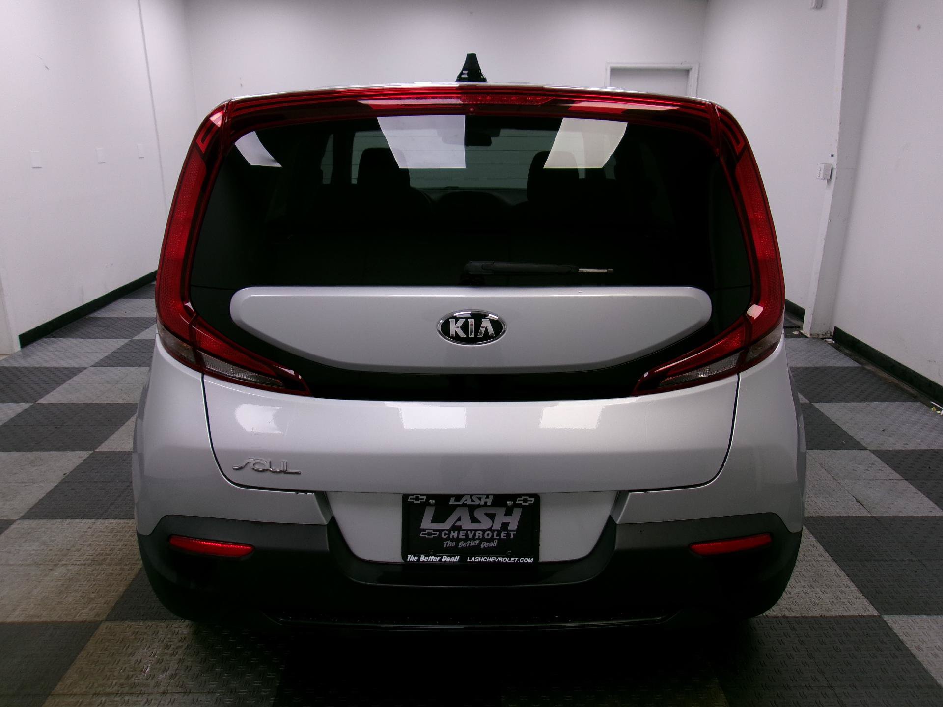Used 2020 Kia Soul LX FWD image 12