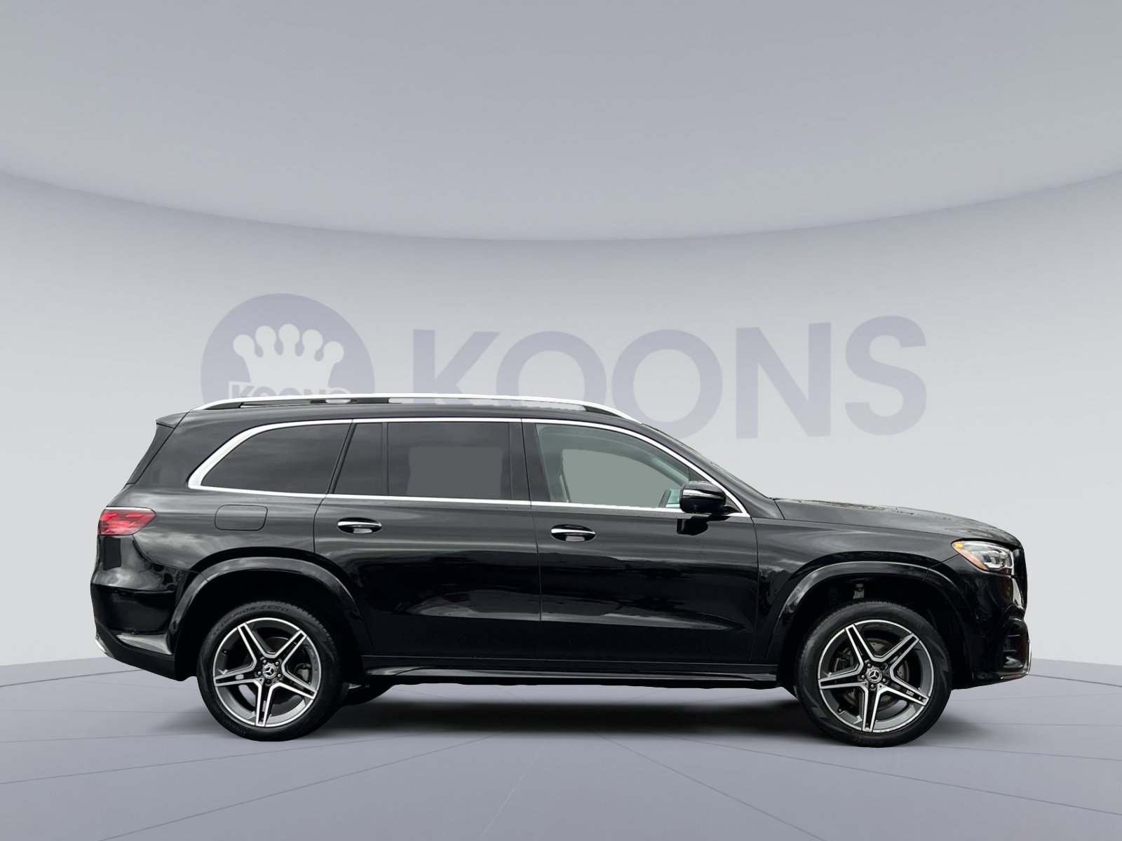 Used 2024 Mercedes-Benz GLS 450 4MATIC image 7