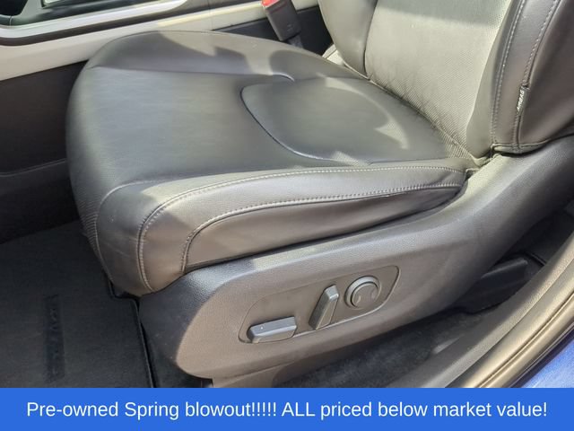Used 2022 Kia Carnival LX FWD image 24
