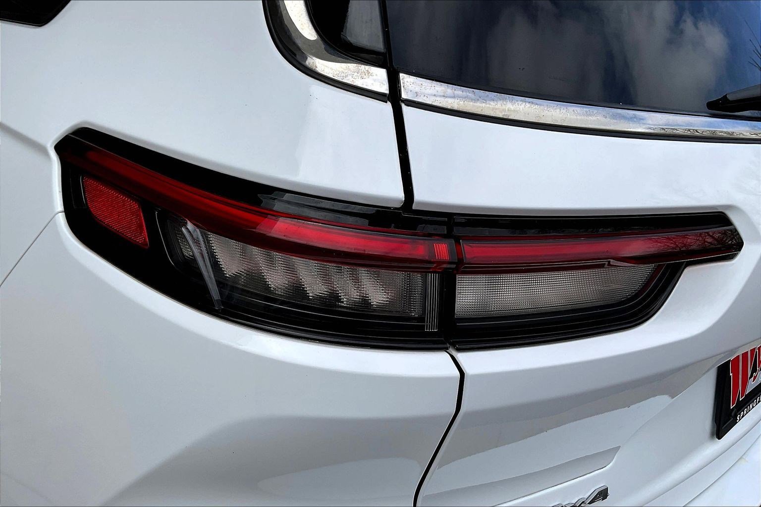 Used 2023 Jeep Grand Cherokee L Limited image 23