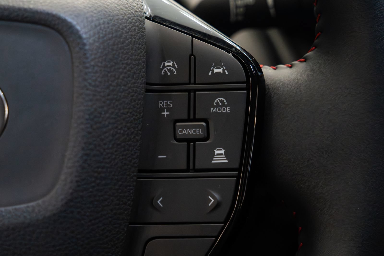 Used 2024 Toyota Prius Prime FWD image 15