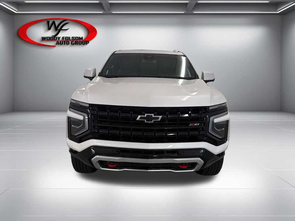 Used 2025 Chevrolet Suburban Z71 AWD/4WD image 2