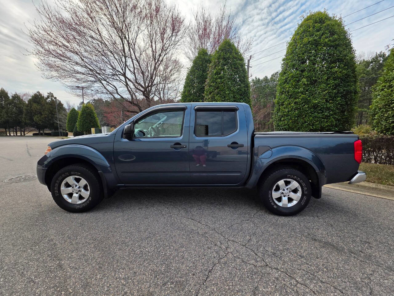Used 2013 Nissan Frontier SV w/ SV Value Truck Pkg image 2
