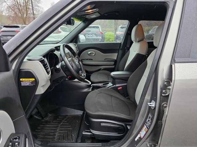 Used 2017 Kia Soul FWD image 16