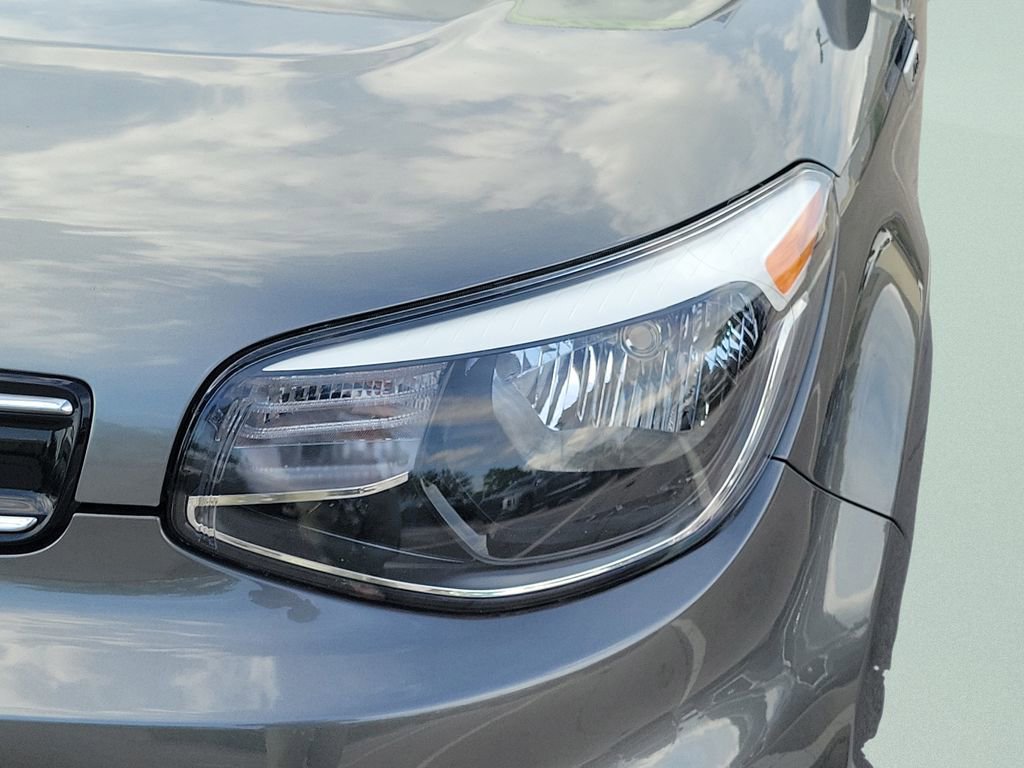 Used 2019 Kia Soul + FWD image 24