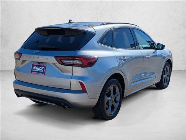 Used 2023 Ford Escape ST-Line image 5