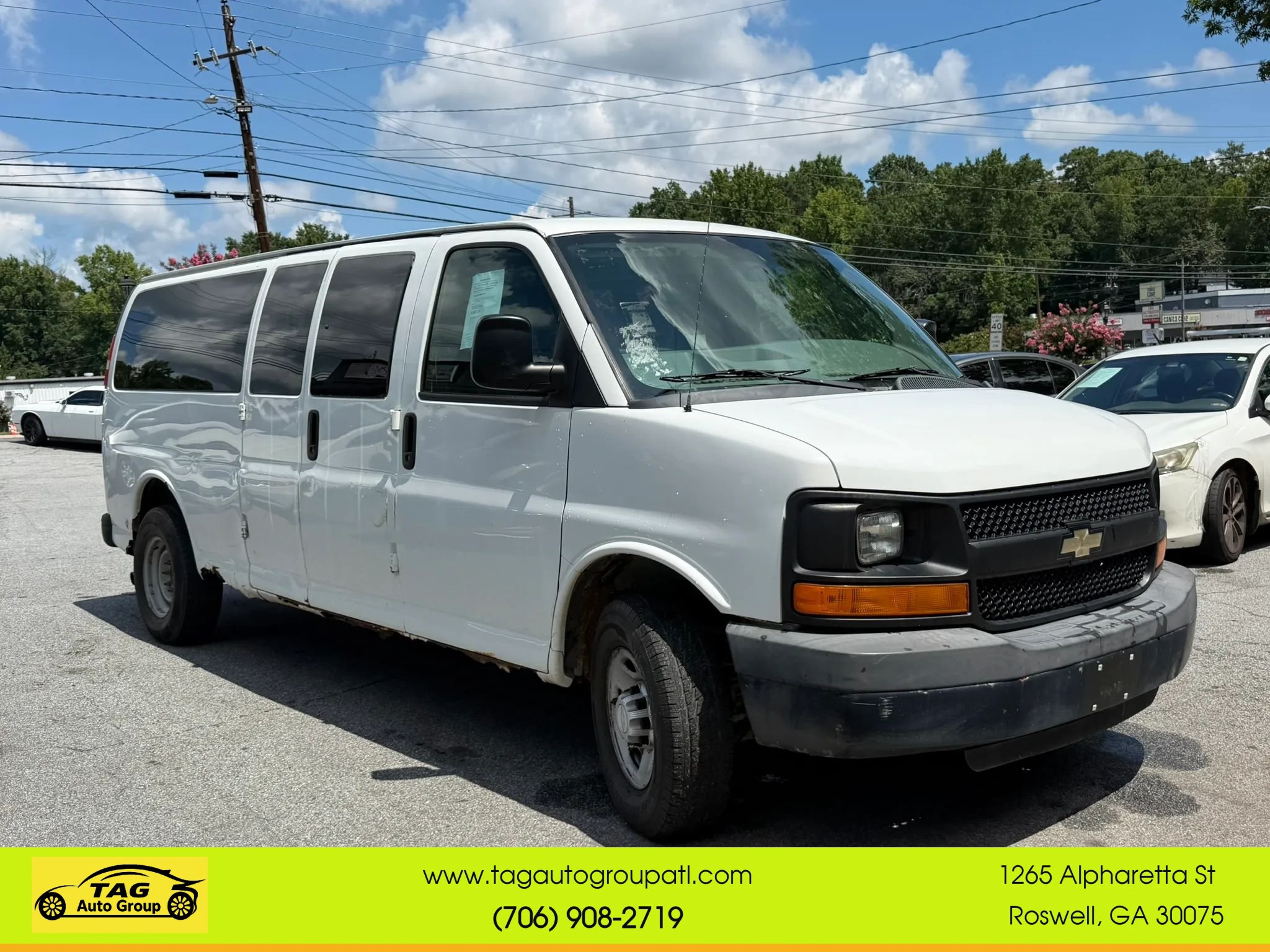 Used 2015 Chevrolet Express 3500 LS w/ Cold Climate Package RWD image 3
